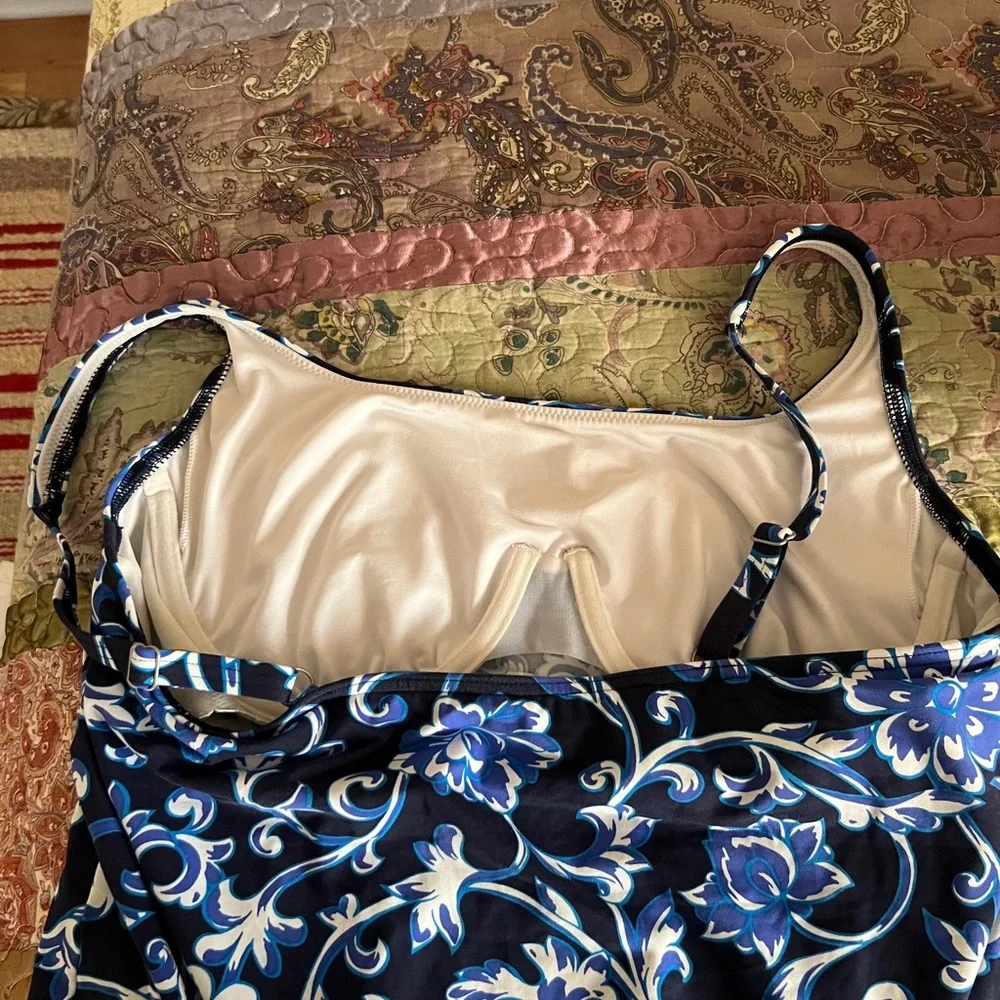 Lands End tankini top size 12 - Picture 7 of 10